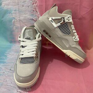 Men's Jordan Retro 4 Frozen Moments sneakers